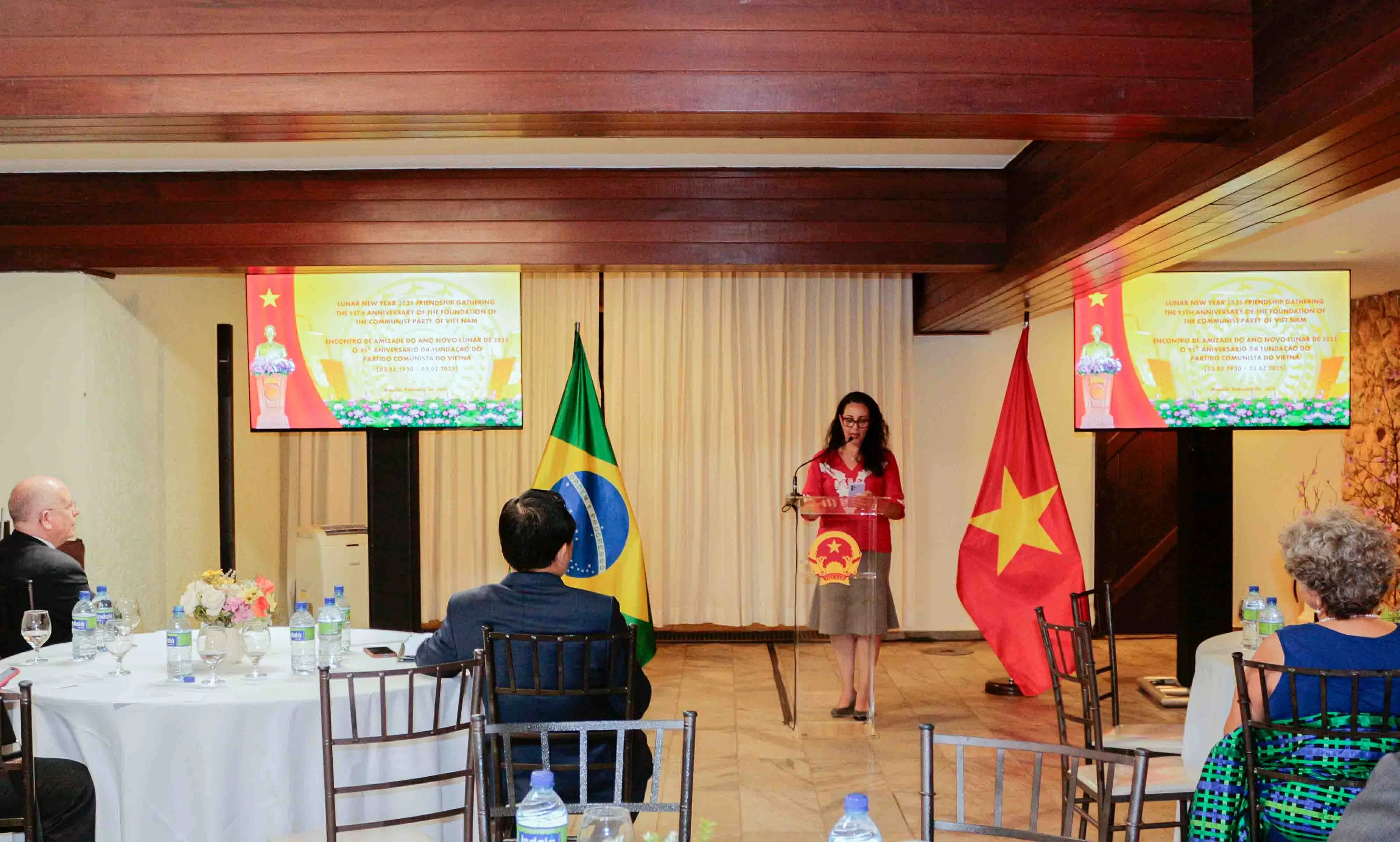 Gặp gỡ hữu nghị đầu Xuân và kỷ niệm 95 năm thành lập Đảng Cộng sản Việt Nam tại Brazil