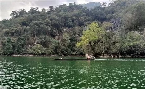 The pristine landscape by the side of Ba Be Lake, part of the Ba Be National Park. (Photo: VNA)