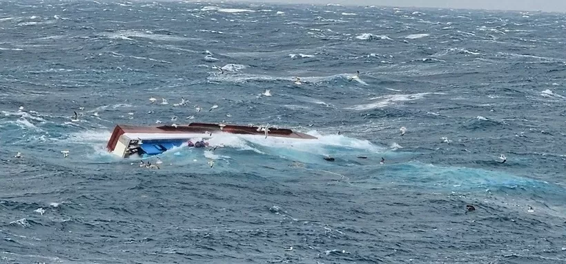 Keeps close watch on rescue efforts for Vietnamese missing in RoK vessel incident: Embassy