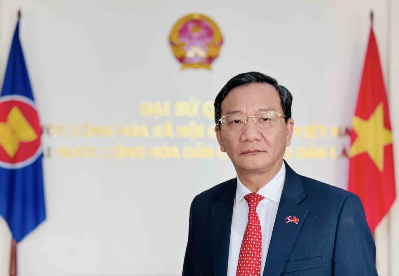 Tổng Bí thư thăm Lào