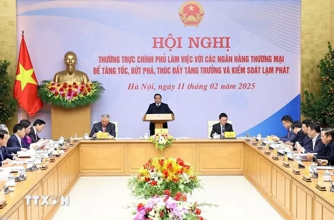 PM Pham Minh Chinh chairs meeting with leaders of commercial banks to promote sector’s role in driving economic growth