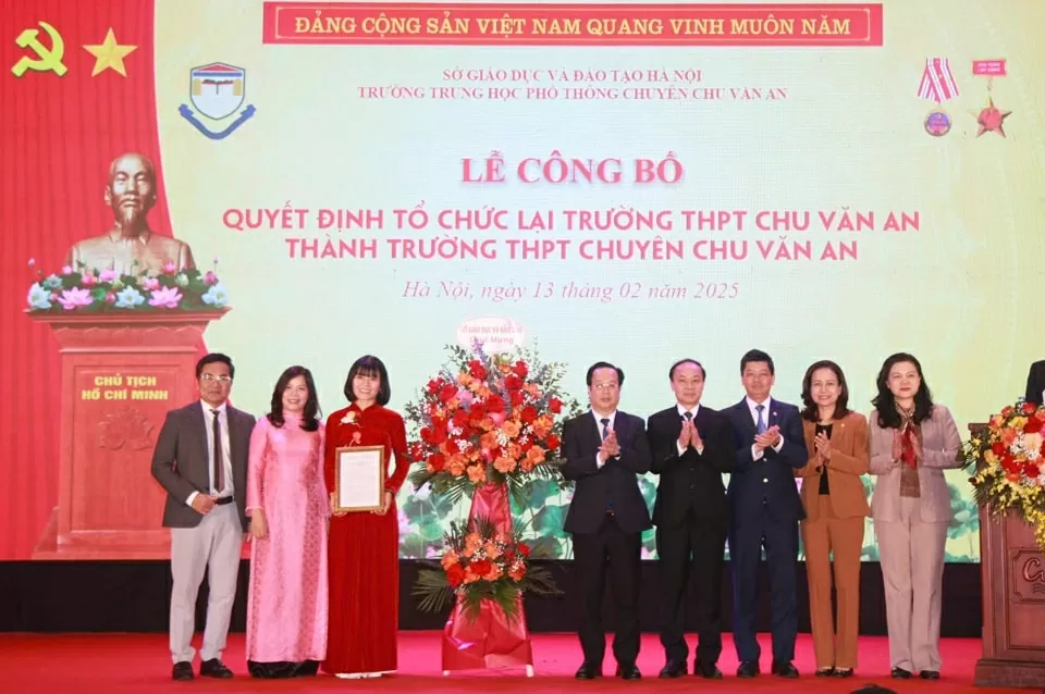 Trường THPT Chu Văn An chính thức trở thành trường chuyên Trường THPT Chu Văn An chính thức trở thành trường chuyên