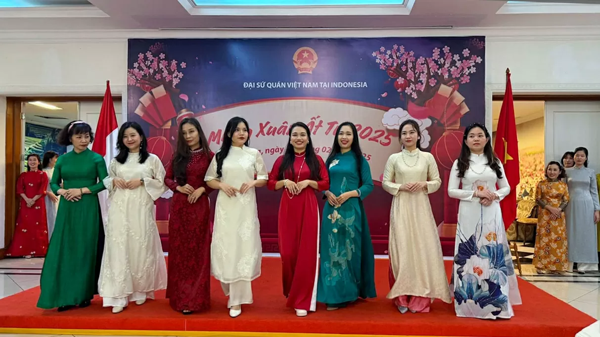 Đại sứ quán Việt Nam tại Indonesia tổ chức Chương trình Chào Xuân Ất Tỵ Đại sứ quán Việt Nam tại Indonesia tổ chức chương trình Chào Xuân Ất Tỵ
