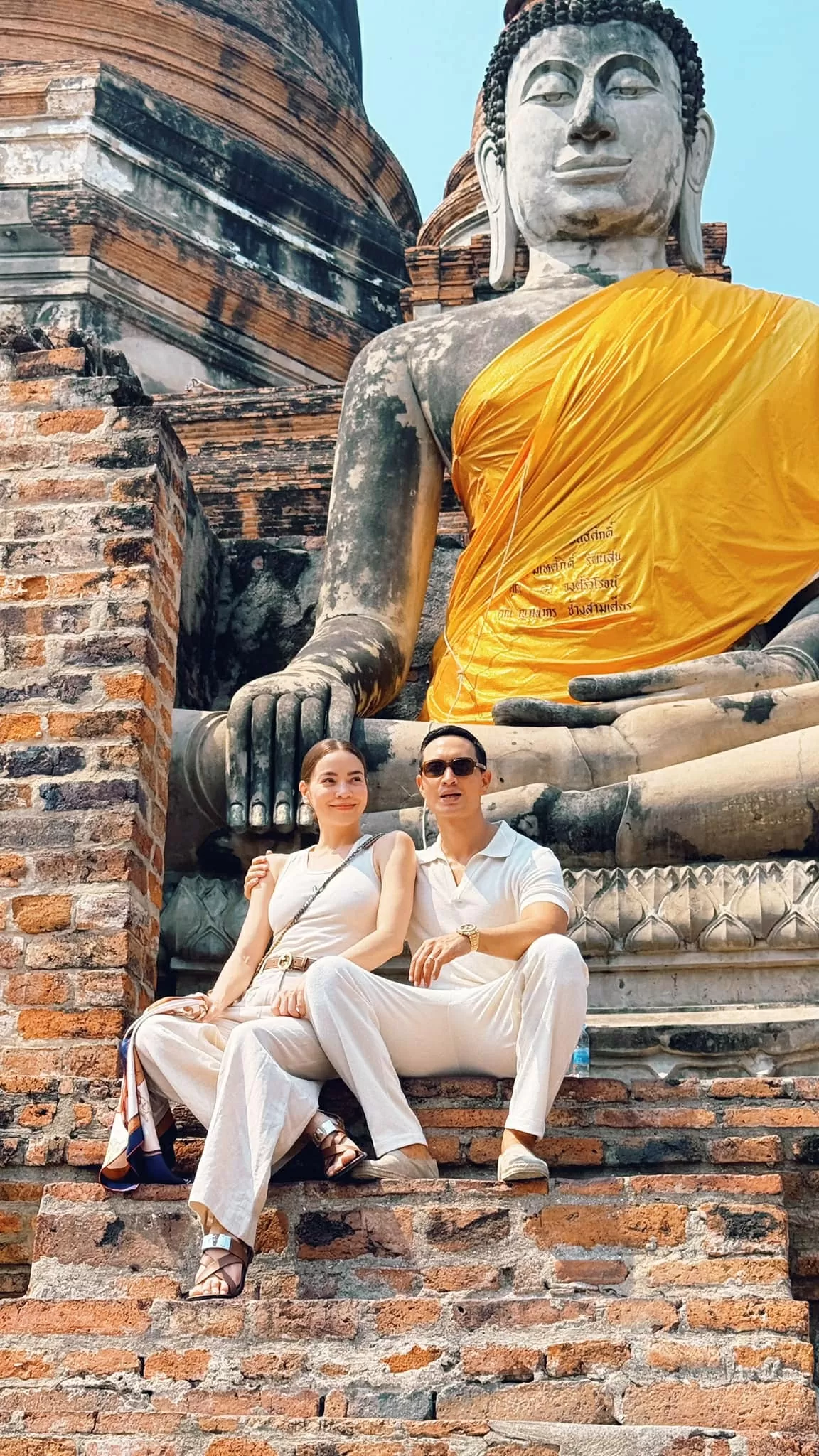 Hồ Ngọc Hà và Kim Lý đi tìm bình an ở Thái Lan