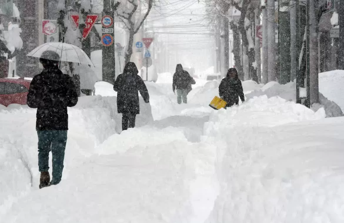 Nhật Bản: Hokkaido bị tuyết trắng bao phủ lớp dày hàng mét