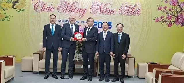 Da Nang, Switzerland to seek finance and hi-tech partnerships