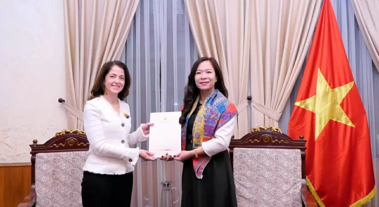 Ministry of Foreign Affairs receives a copy of the credentials of the Colombian Ambassador to Vietnam