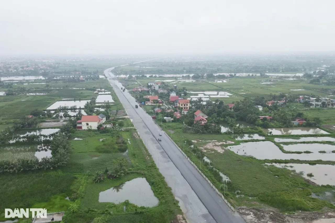 Tuyến đường bộ ven biển Hải Phòng - Thái Bình. (Nguồn: Dân trí) Tuyến đường bộ ven biển Hải Phòng - Thái Bình. (Nguồn: Dân trí)