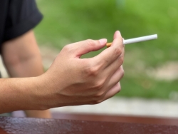 Hút thuốc - nguyên nhân gây ra hàng loạt ca đột quỵ ở người trẻ