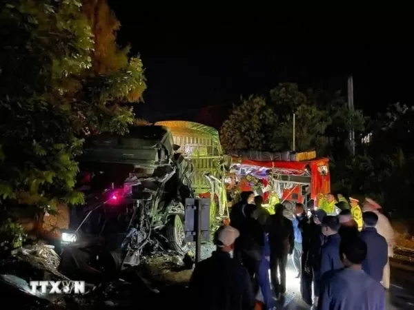 Prime Minister orders swift response following deadly traffic accident in Son La