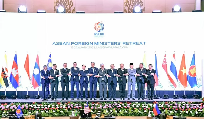 Heads of delegations and delegates at the ASEAN Foreign Ministers' Retreat 2025 in Langkawi, Malaysia. (Photo: Quang Hoa)