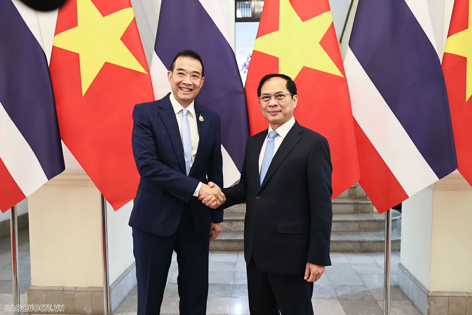 Phó Thủ tướng, Bộ trưởng Ngoại giao Bùi Thanh Sơn đón, hội đàm với Bộ trưởng Ngoại giao Thái Lan Maris Sangiampongsa