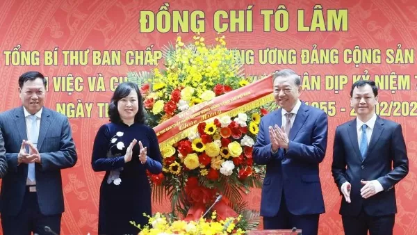 General Secretary To Lam urges health sector to conduct reforms removing bottlenecks