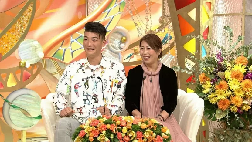 Câu chuyện tình yêu của cặp đôi vợ hơn chồng 21 tuổi Câu chuyện tình yêu của cặp đôi vợ hơn chồng 21 tuổi