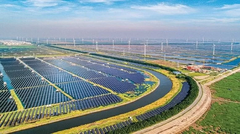 Cơ hội cho Việt Nam trong 'cuộc đua' chuyển giao năng lượng tái tạo Cơ hội cho Việt Nam trong 'cuộc đua' chuyển giao năng lượng tái tạo