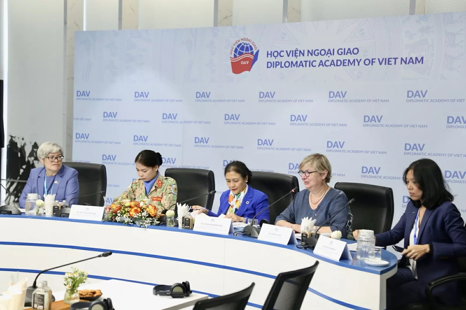 Đại sứ Anh tại ASEAN: Đại sứ Anh tại ASEAN: