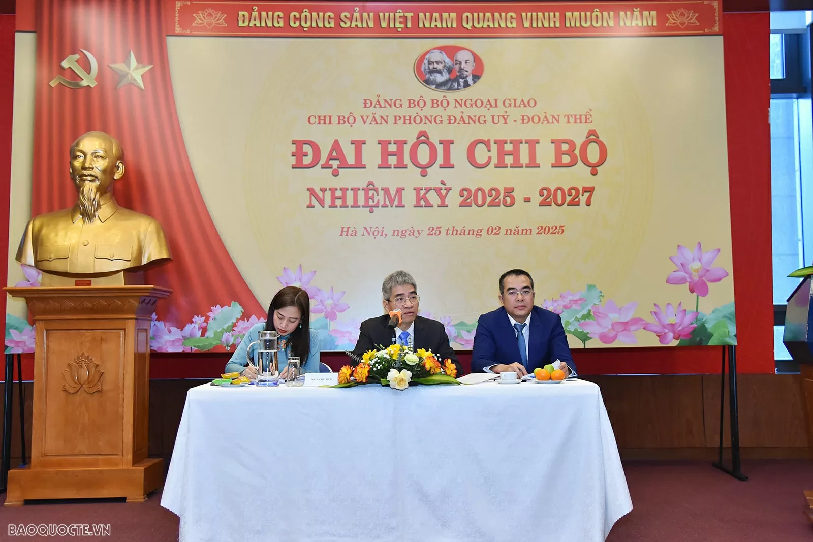 Chi bộ Văn phòng Đảng ủy-Đoàn thể, Bộ Ngoại giao tổ chức Đại hội nhiệm kỳ 2025-2027 thành công