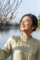 Diệu Hương nền nã, tinh tế với áo dài; Hoa hậu Giáng My được khen 'trẻ mãi không già'