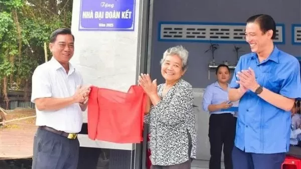 An Giang province’s Islamic community supports substandard housing elimination