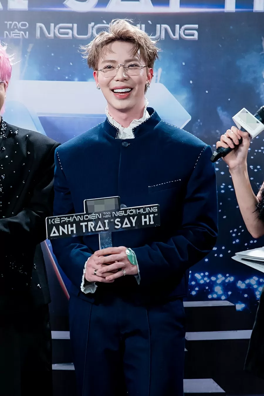 Anh trai say hi: Kẻ phản diện tạo nên người hùng