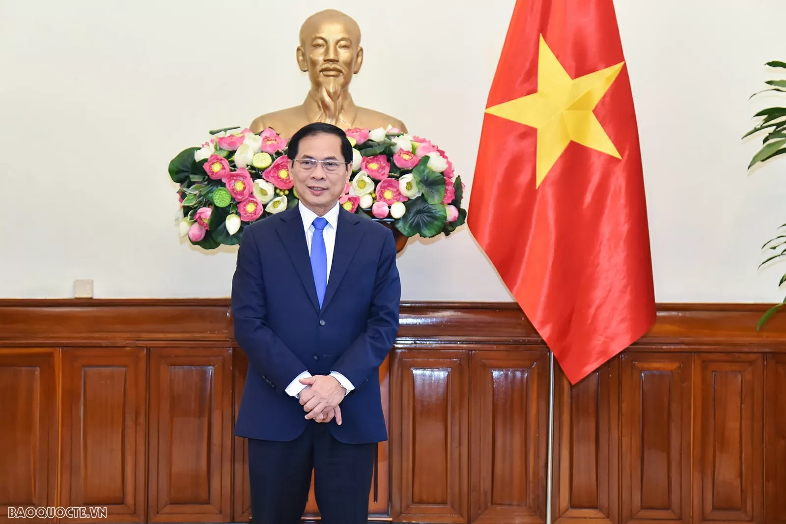 Phó Thủ tướng, Bộ trưởng Ngoại giao Bùi Thanh Sơn trao quyết định bổ nhiệm 3 Thứ trưởng Ngoại giao