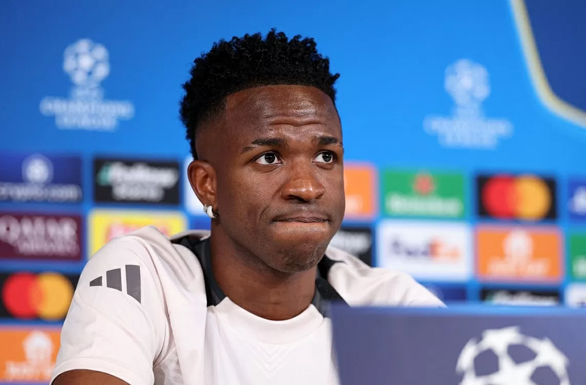 Gạt đồn đoán, tiền đạo Vinicius muốn ký hợp đồng mới với Real Madrid Gạt đồn đoán, tiền đạo Vinicius muốn ký hợp đồng mới với Real Madrid