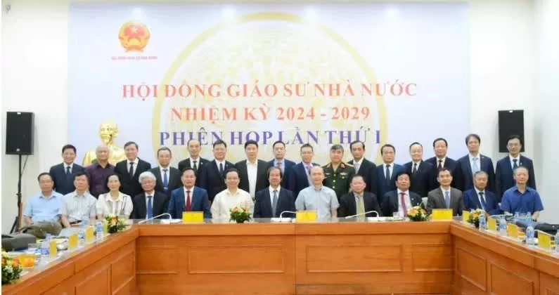 Công bố xét chức danh giáo sư, phó giáo sư năm 2025 Công bố xét chức danh giáo sư, phó giáo sư năm 2025