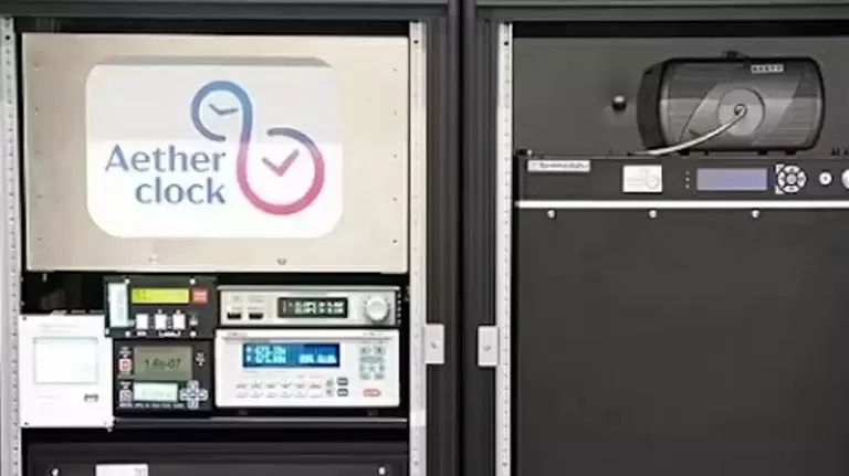 Đồng hồ chính xác nhất thế giới trị giá 3,3 triệu USD