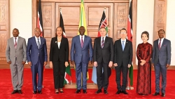 Đại sứ Vũ Thanh Huyền trình Thư ủy nhiệm lên Tổng thống Cộng hòa Kenya
