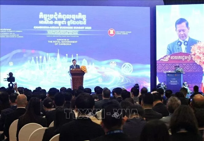 Toàn cảnh Hội nghị thượng đỉnh kinh doanh ASEAN-Campuchia 2025. (Nguồn: TTXVN) Toàn cảnh Hội nghị thượng đỉnh kinh doanh ASEAN-Campuchia 2025. (Nguồn: TTXVN)