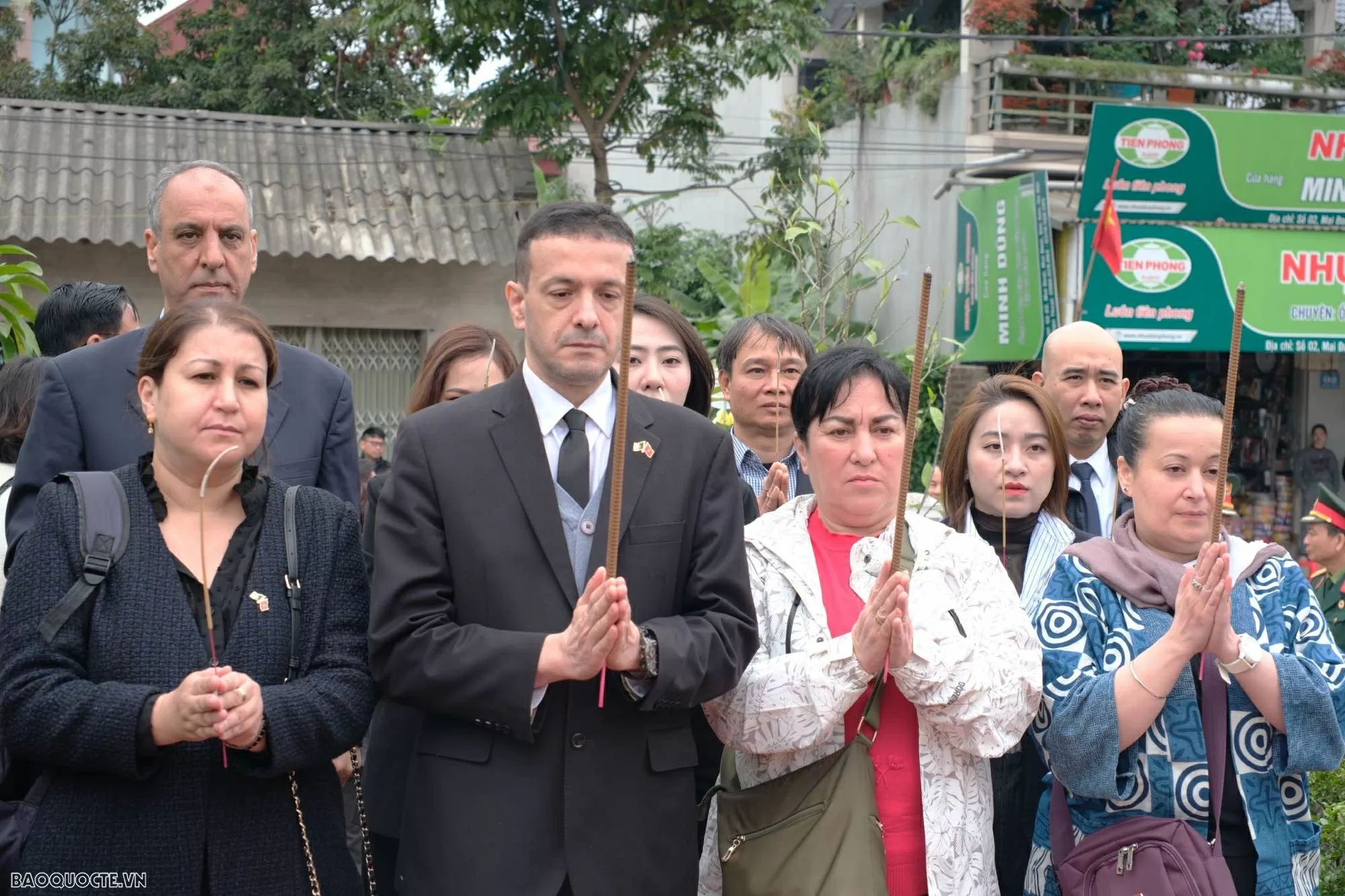 Phỏng vấn thân nhân nhà báo Algeria Phỏng vấn thân nhân nhà báo Algeria