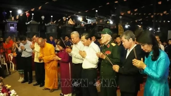 Vietnamese, Lao fallen heroes commemorated at Phat Tich Pagoda in Vientiane