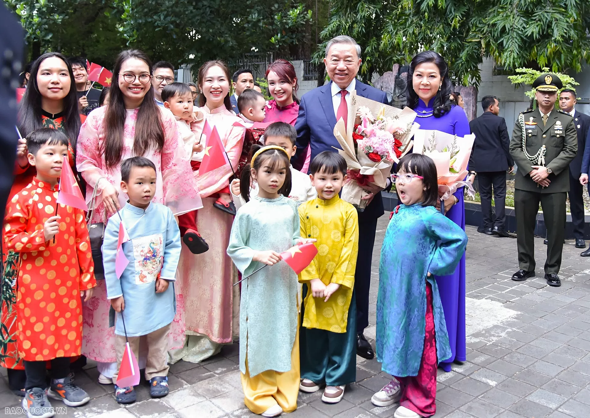 General Secretary To Lam meets Vietnamese community in Indonesia