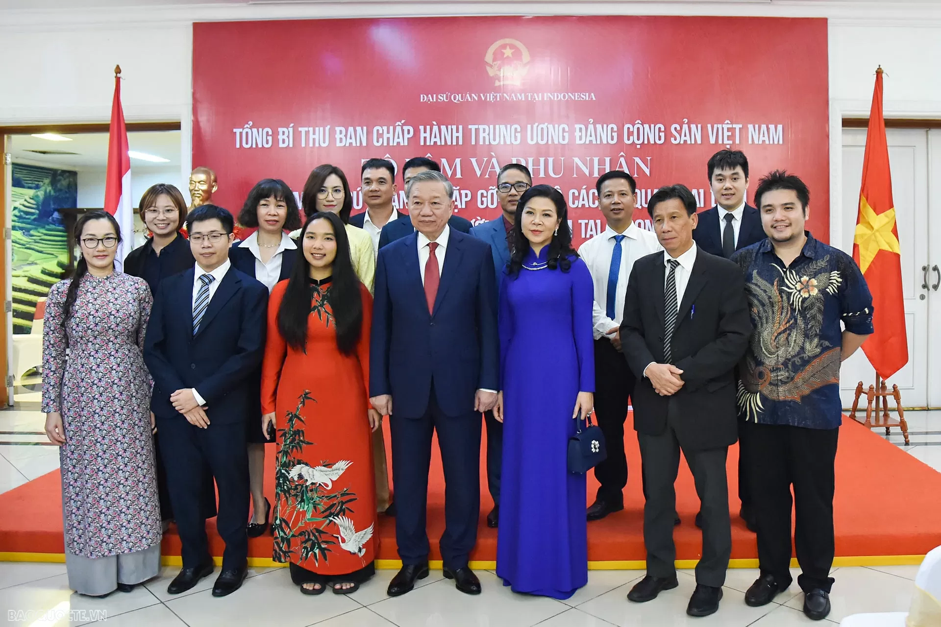 General Secretary To Lam meets Vietnamese community in Indonesia
