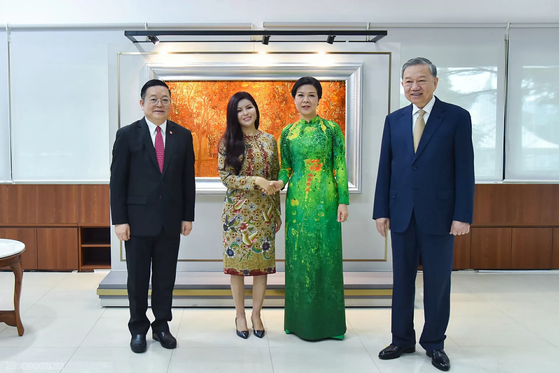 General Secretary To Lam’s Spouse engages in diplomacy, charity in Indonesia