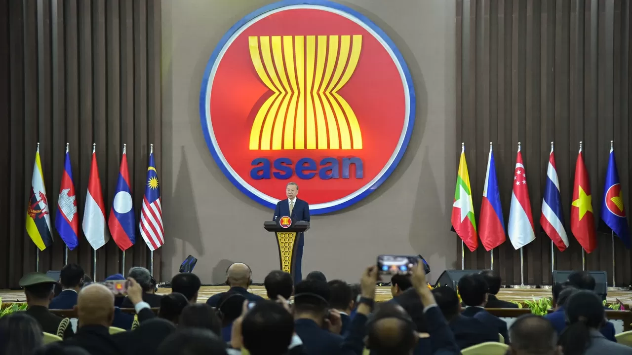 Hành trình 30 năm Việt Nam tham gia ASEAN: Từ khát vọng chung đến thành viên tin cậy và trách nhiệm Hành trình 30 năm Việt Nam tham gia ASEAN: Từ khát vọng chung đến thành viên tin cậy và trách nhiệm
