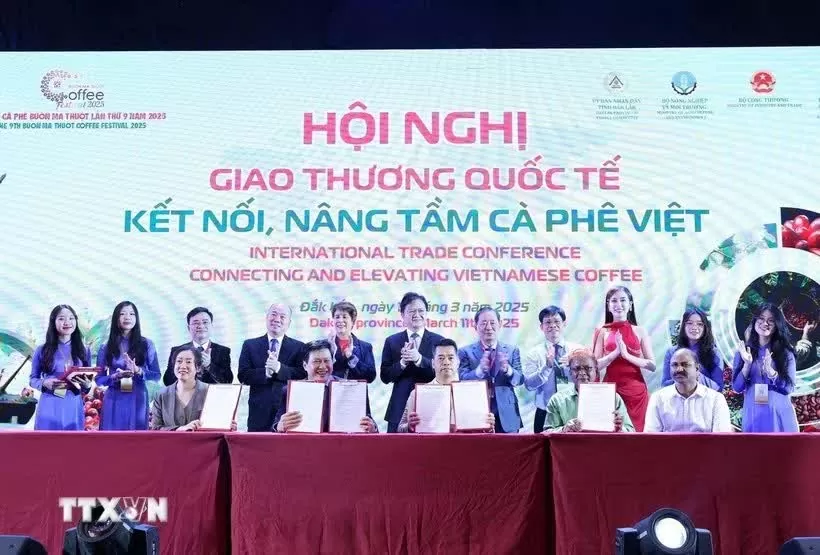 Dak Lak, Laos’ Attapeu province sign cooperation deal