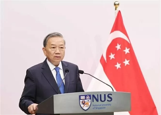 General Secretary To Lam delivers a policy speech to highlight Vietnam-Singapore cooperation in science, technology