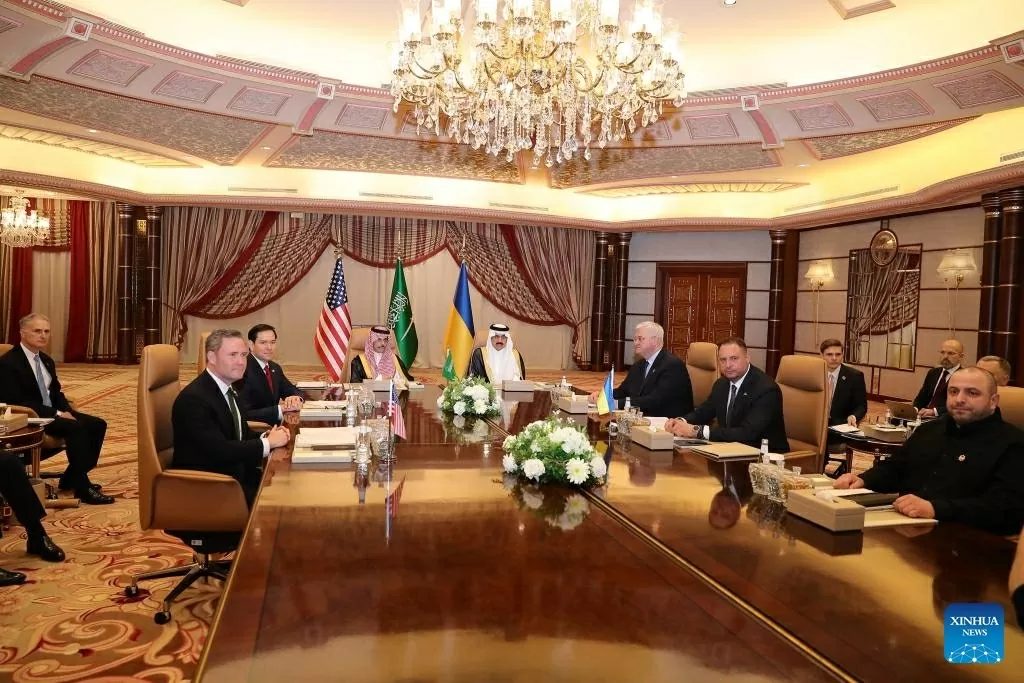 Thỏa thuận ngừng bắn tạm thời ở Ukraine và con đường đến hòa bình Thỏa thuận ngừng bắn tạm thời ở Ukraine và con đường đến hòa bình