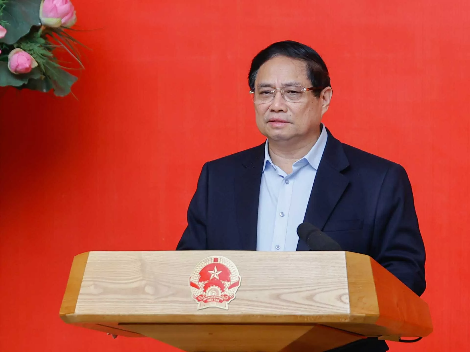 PM Pham Minh Chinh chairs meeting of 14th National Party Congress’s sub-committee for socio-economic affairs