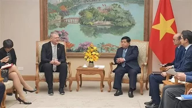 Deputy PM receives Vice President of Wanek Furniture