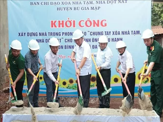 Binh Phuoc: New houses built for disadvantaged people in border district