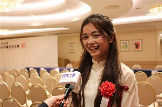 Việt Nam chiếm đa số du học sinh được vinh danh trong lễ tốt nghiệp của học bổng báo Asahi, Nhật Bản