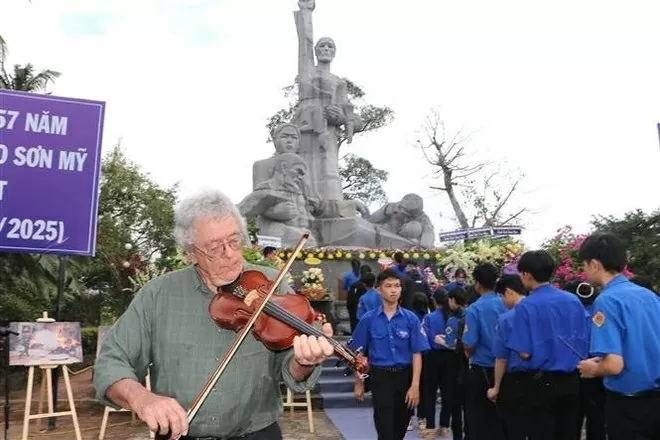 Solemn ceremony held to commemorate victims of Son My massacre