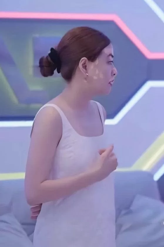 Hoàng Thùy Linh Hoàng Thùy Linh