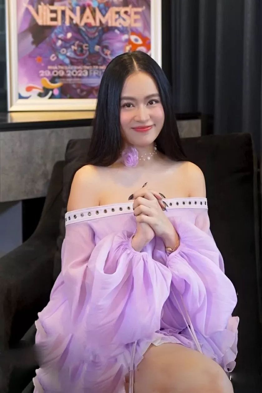 Hoàng Thùy Linh Hoàng Thùy Linh