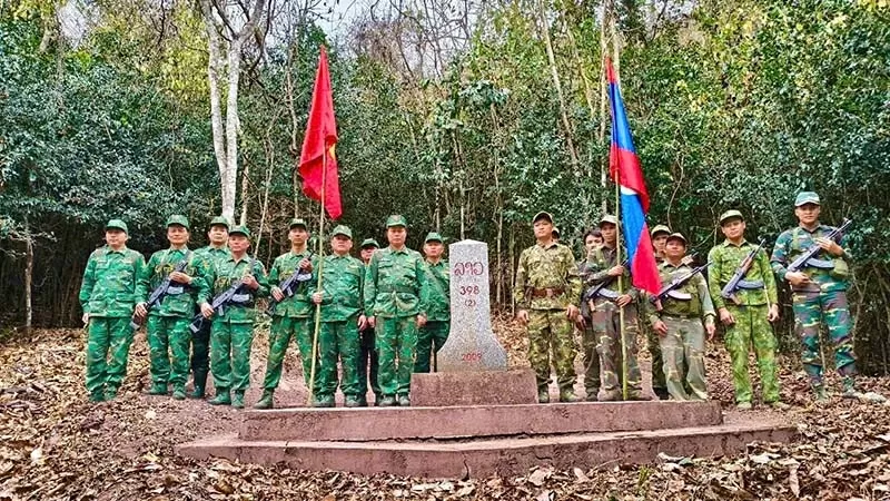 Bộ đội Biên phòng Nghệ An và Xiangkhouang, Lào tuần tra song phương bảo vệ biên giới Bộ đội Biên phòng Nghệ An và Xiangkhouang, Lào tuần tra song phương bảo vệ biên giới