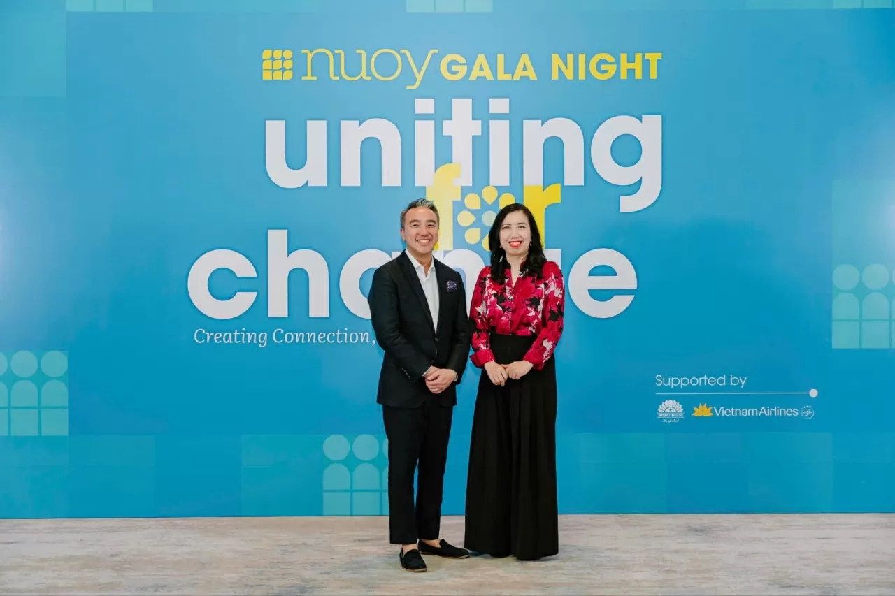 Bác sĩ người Mỹ gốc Việt với những đóng góp ý nghĩa cho quê hương Bác sĩ người Mỹ gốc Việt đóng góp ý nghĩa cho quê hương