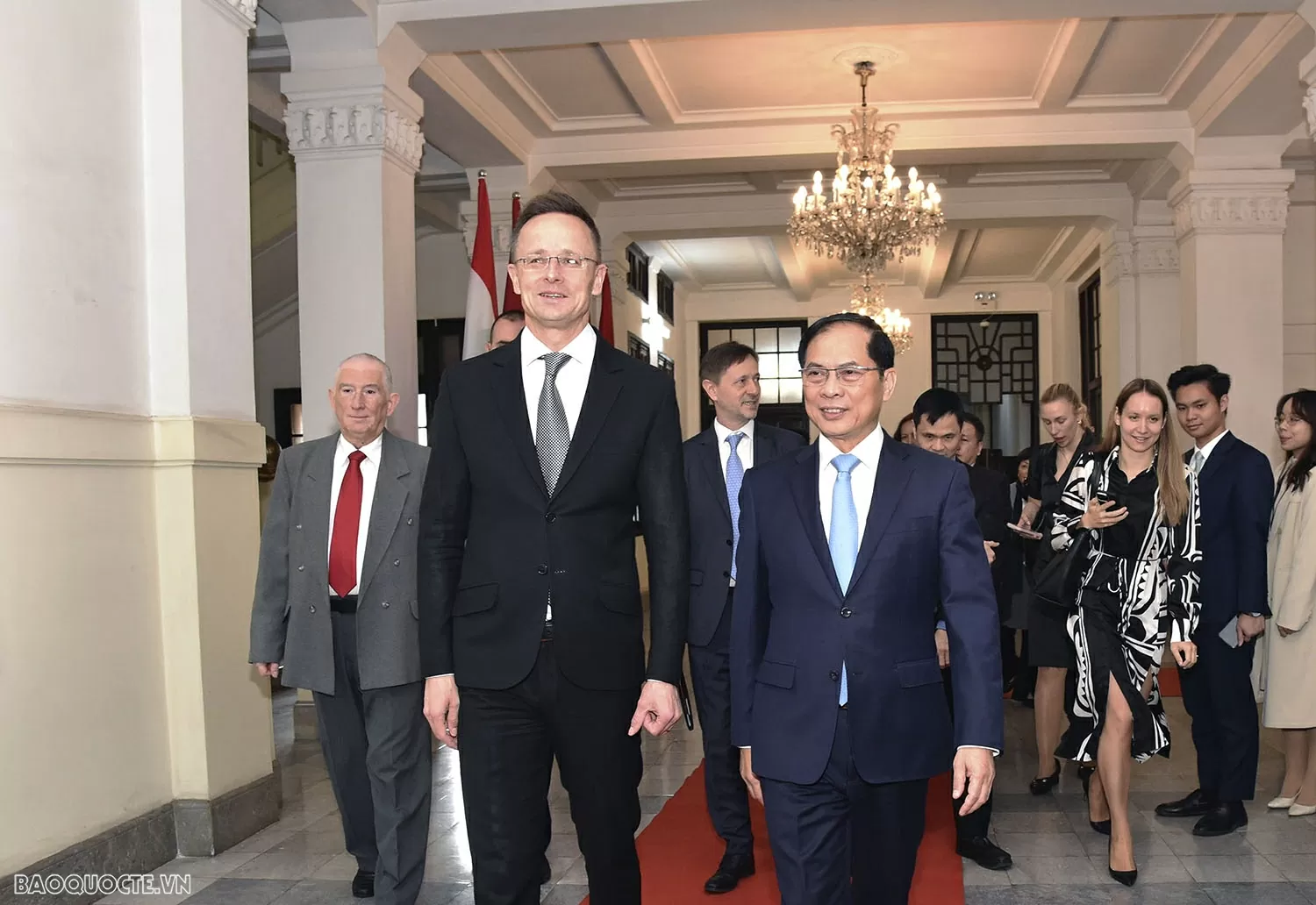 Deputy PM, FM Bui Thanh Son welcomes Hungarian Minister of Foreign Affairs and Trade Szijjártó Péter