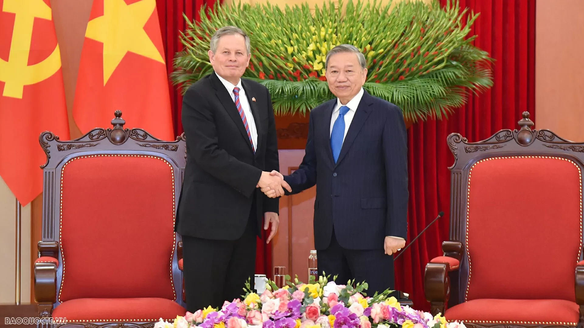 General Secretary To Lam receives US Senator Steven David Daines